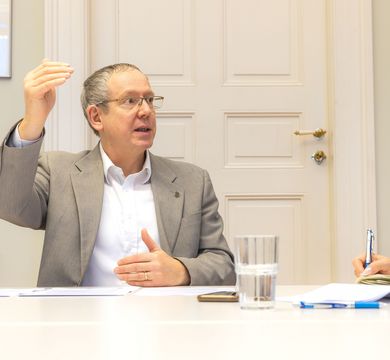 Prorektor Gläser im Interview Auf dem Bild ist Prorektor Prof. Dr. Roger Gläser zu sehen.