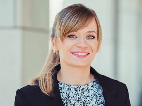 Portrait von Annette Schuster