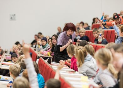Kinderuni, Foto: Christian Hüller Hörsaal mit Kindern
